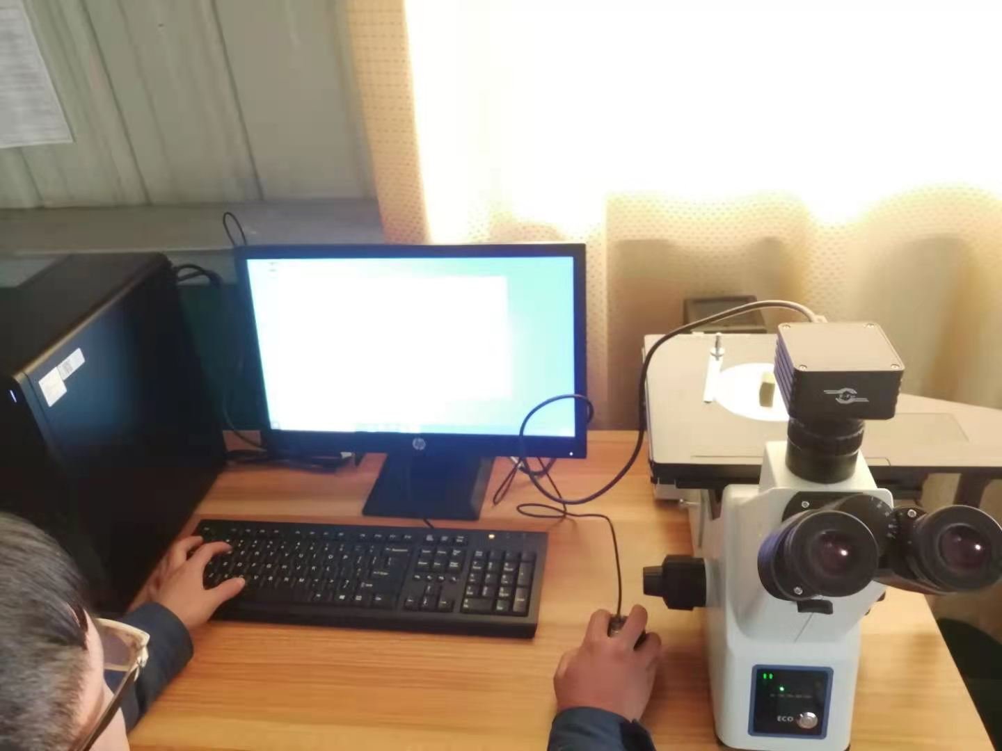 [Good News] Shandong Zhengxiang Introduces Metallographic Microscope to Help High Quality